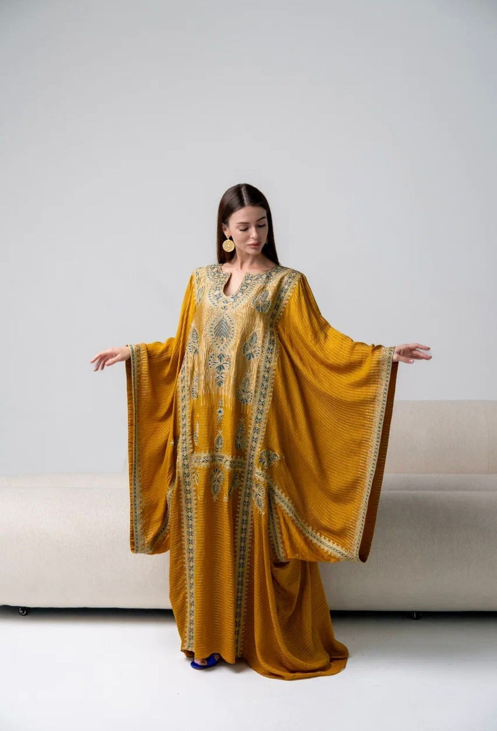 Gilded Sovereign Embroidered Thobe
