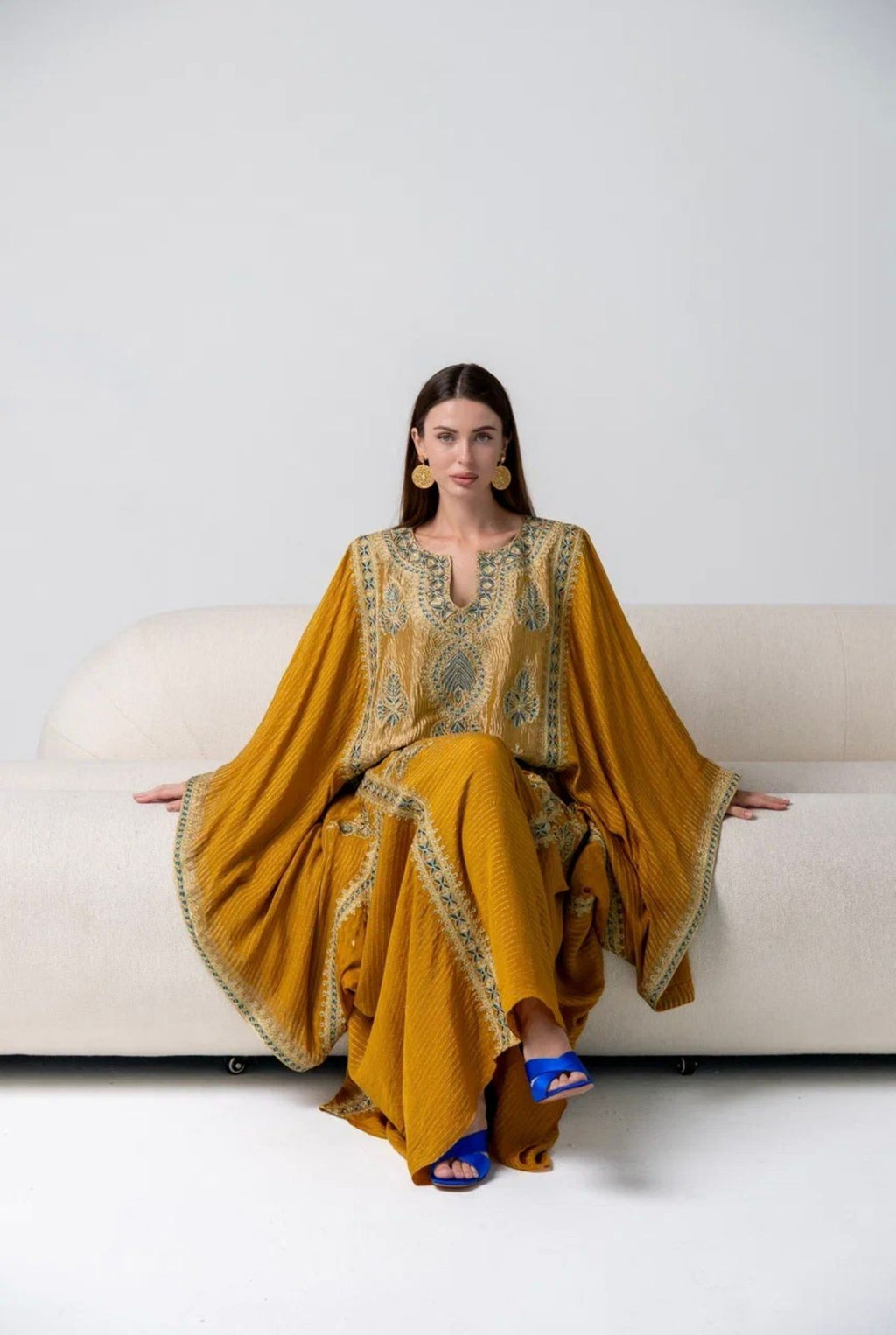 Gilded Sovereign Embroidered Thobe
