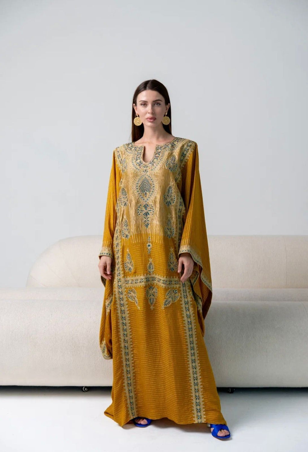Gilded Sovereign Embroidered Thobe