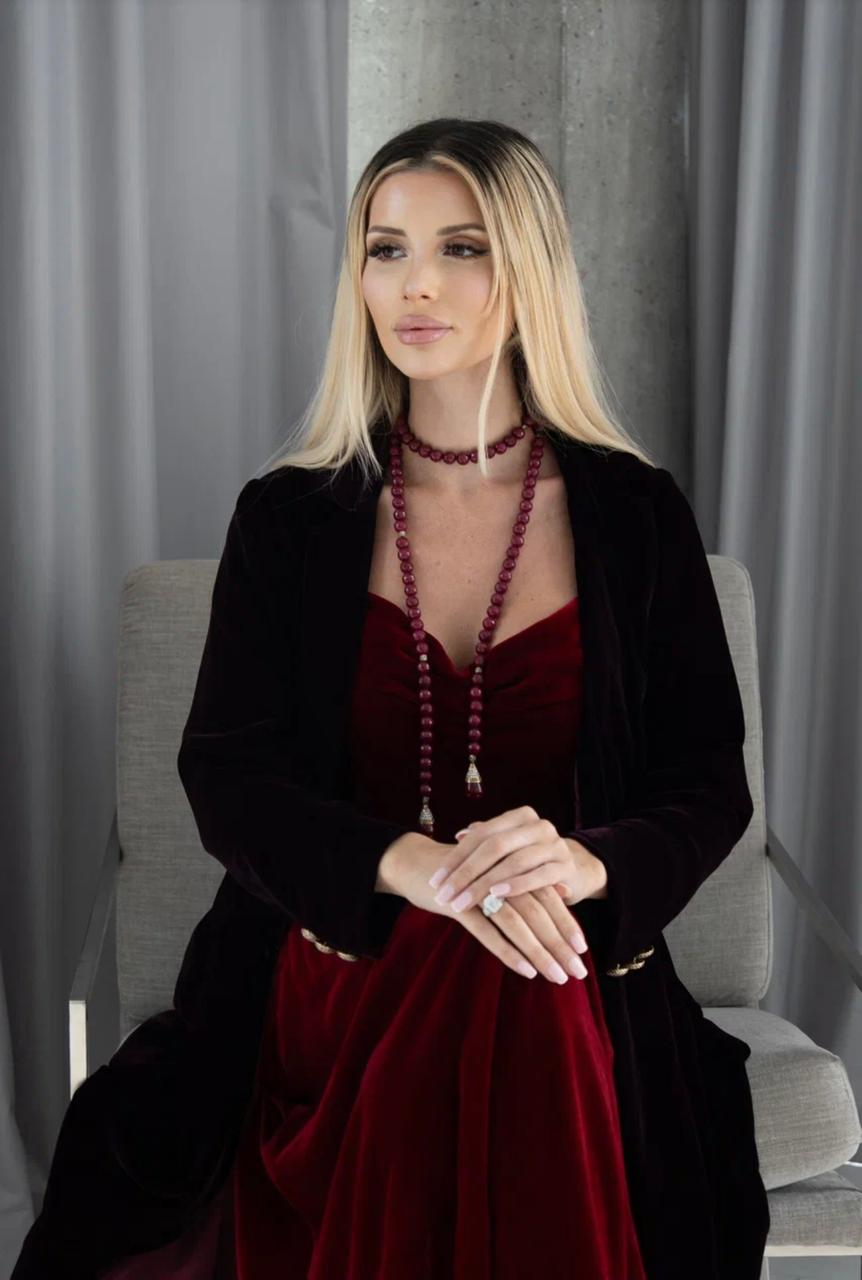 Velour Grace Classic Abaya